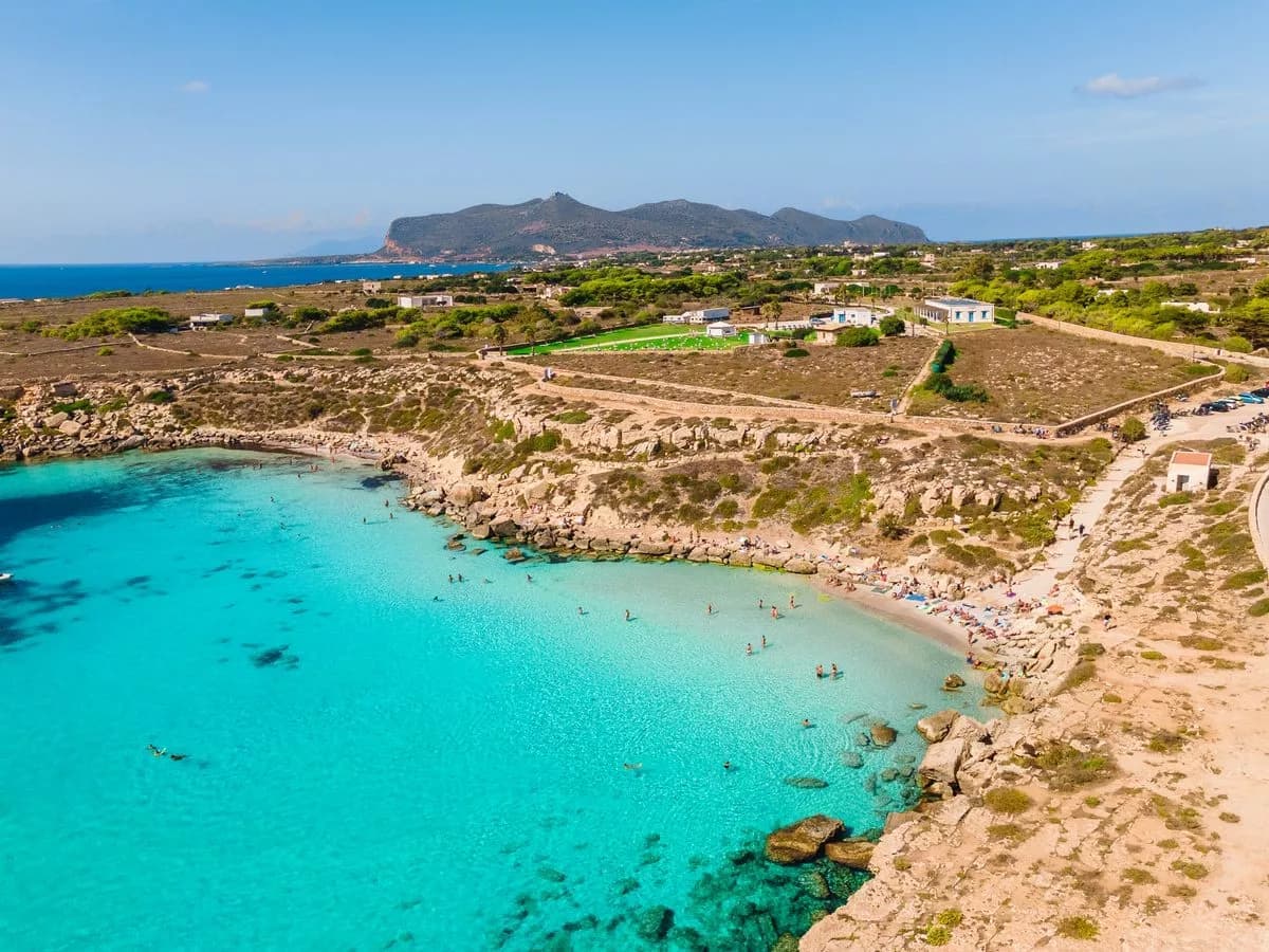Tour in barca a Favignana e Levanzo n.3 con Pranzo - da Trapani 7