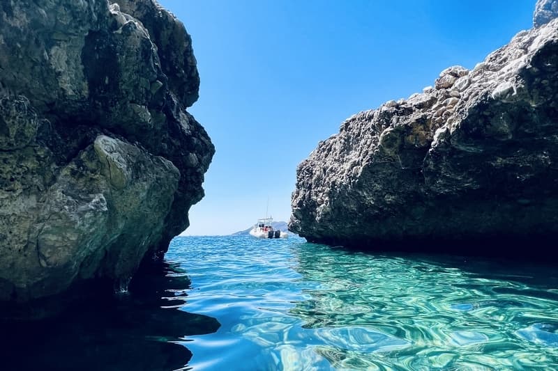 Paseo en barco privado a Levanzo y Marettimo desde Trapani 3