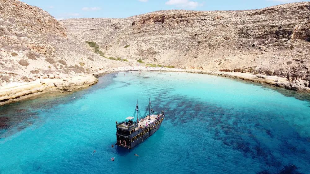Excursion en bateau pirate en journée avec déjeuner et musique - Lampedusa 7