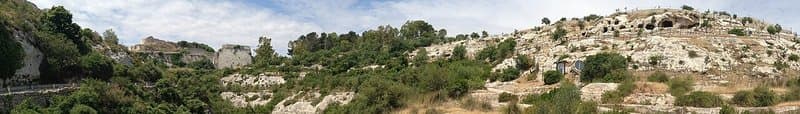 Noto Antica: la città fantasma medievale sui Monti Iblei