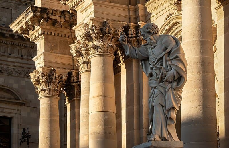 Duomo di Siracusa: dal tempio greco di Atena al barocco