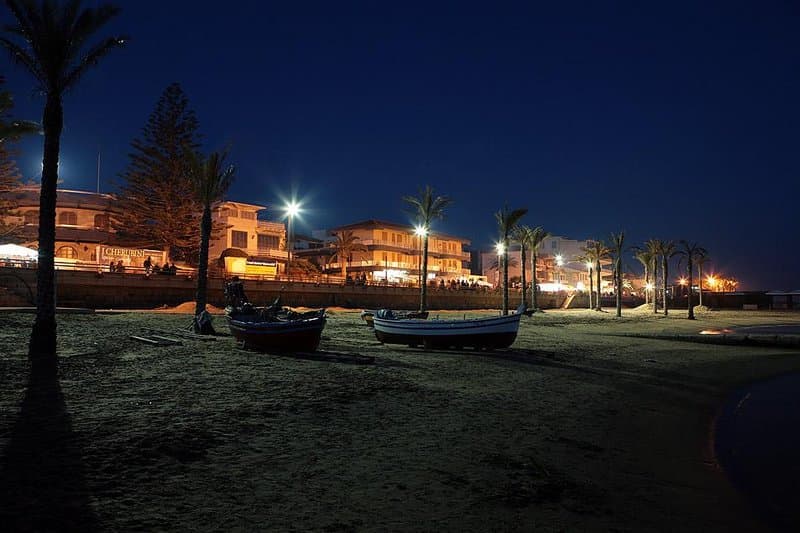 Marina di Ragusa: il mare cristallino e il porto turistico