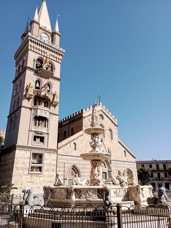 Duomo di Messina: la cattedrale normanna e l'orologio astronomico
