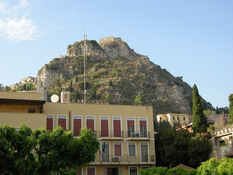 Madonna della Rocca: il santuario panoramico sopra Taormina